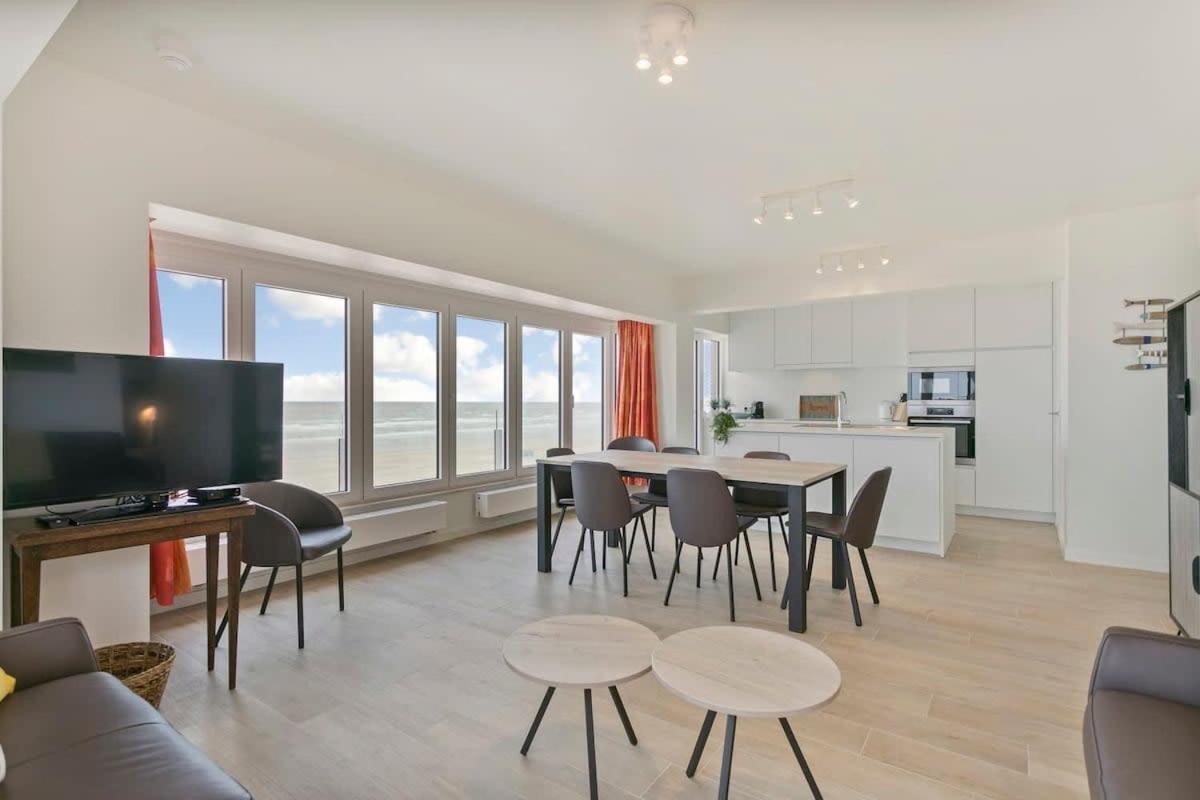 Huswell - Majestic Apartment With Breathtaking Sea View De Haan Kültér fotó