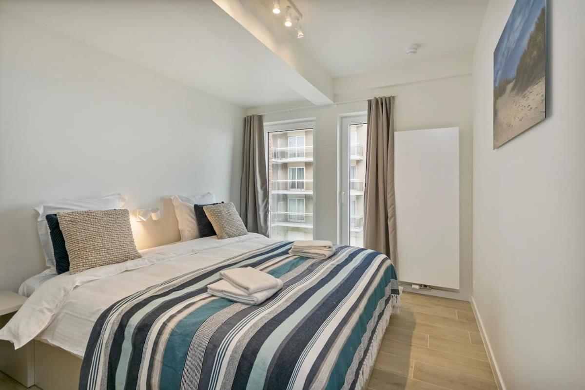 Huswell - Majestic Apartment With Breathtaking Sea View De Haan Kültér fotó