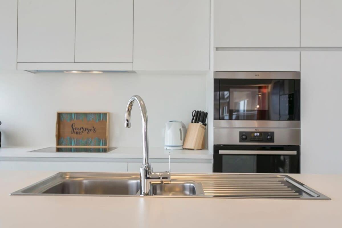 Huswell - Majestic Apartment With Breathtaking Sea View De Haan Kültér fotó